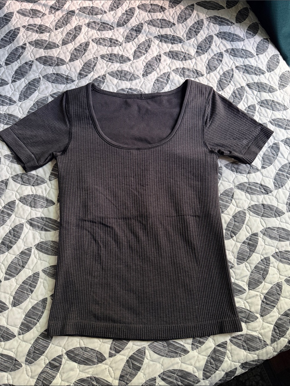 Lululemon built in bra athletic shirt